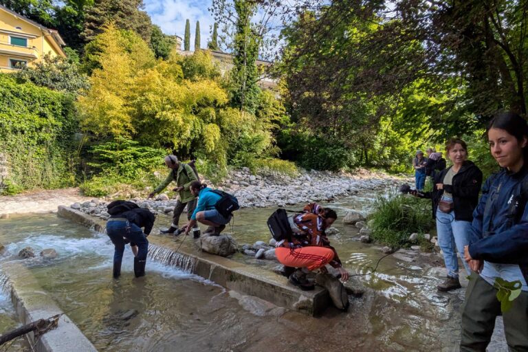 Ecoute voir l'eau de Vevey
